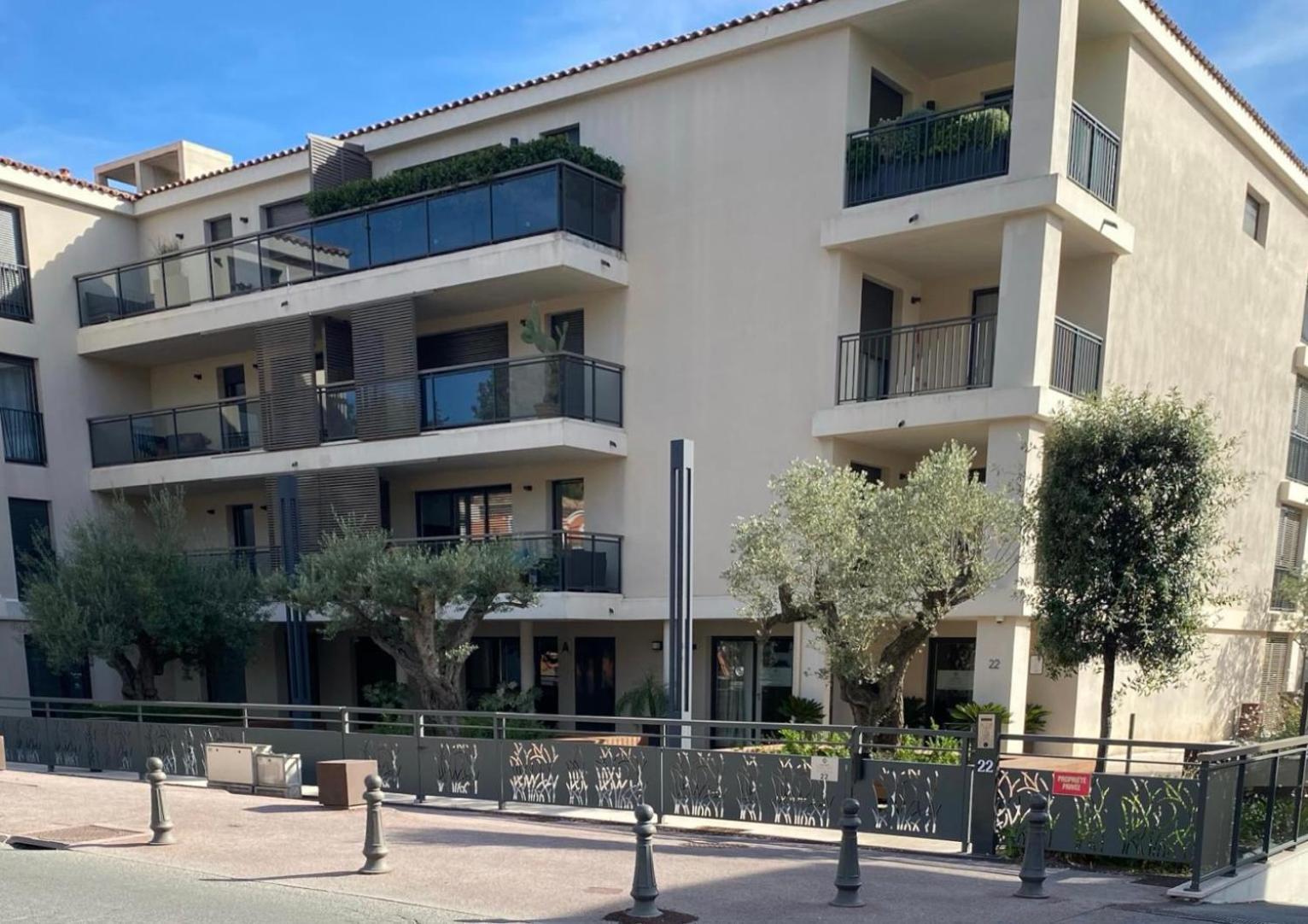 Exclusive Resort Apartments With Parking Сен-Тропе Экстерьер фото